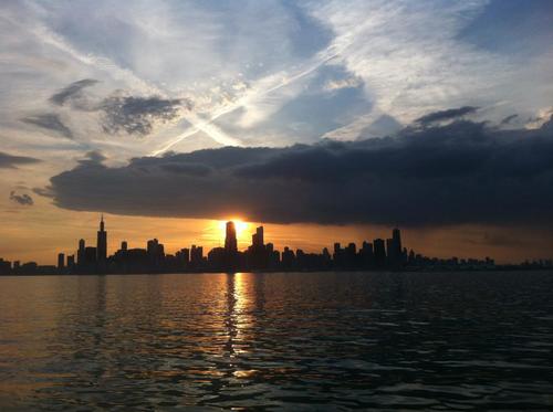 Sailing In Chicago | Sailboat Charters | The Salty Dog Sailing Co